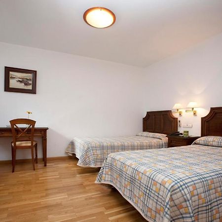 Hotel Avenida Yecla Eksteriør bilde