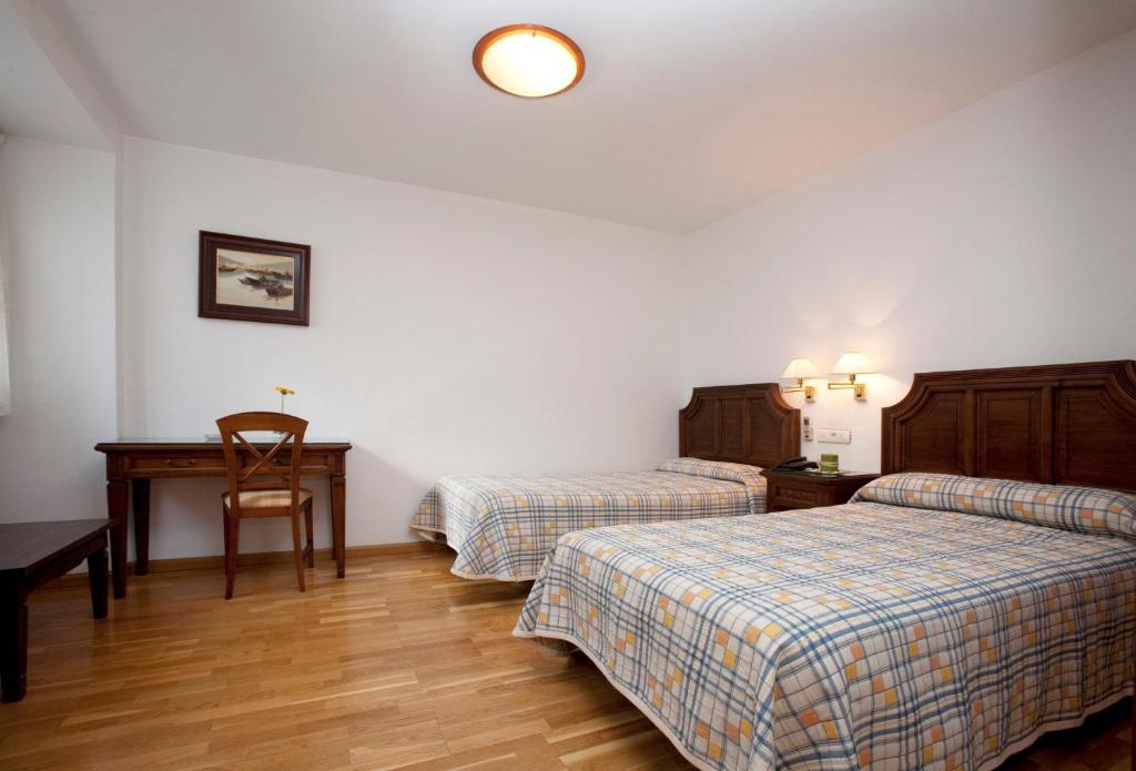 Hotel Avenida Yecla Eksteriør bilde